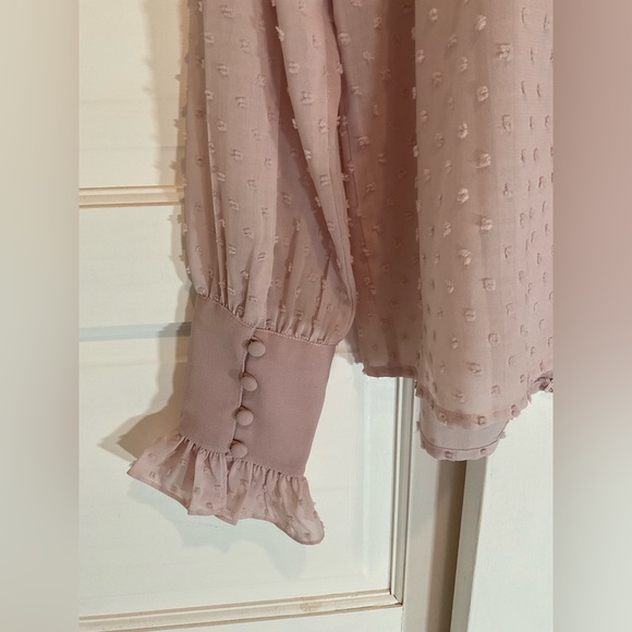 Chic blush blouse - Picture 5 of 7